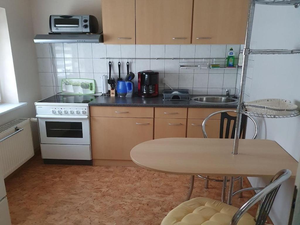 Apartment In Saxony In A Charming Area Фрайтал Екстериор снимка